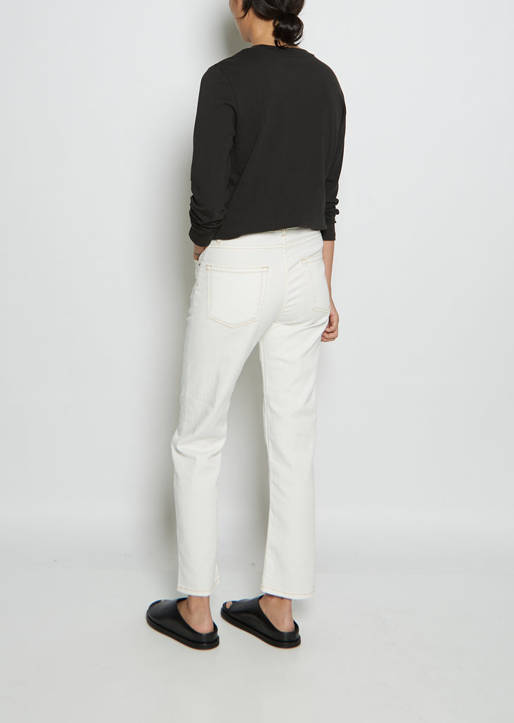 495 Jean — White