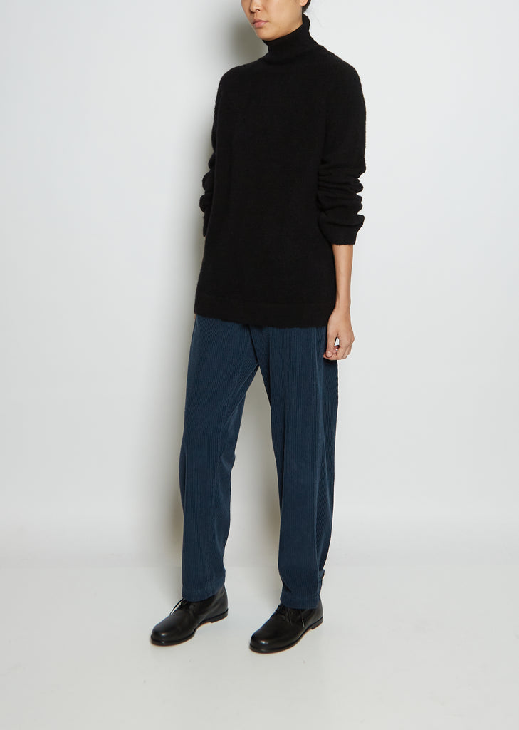 Alisia Cashmere Turtleneck — Black