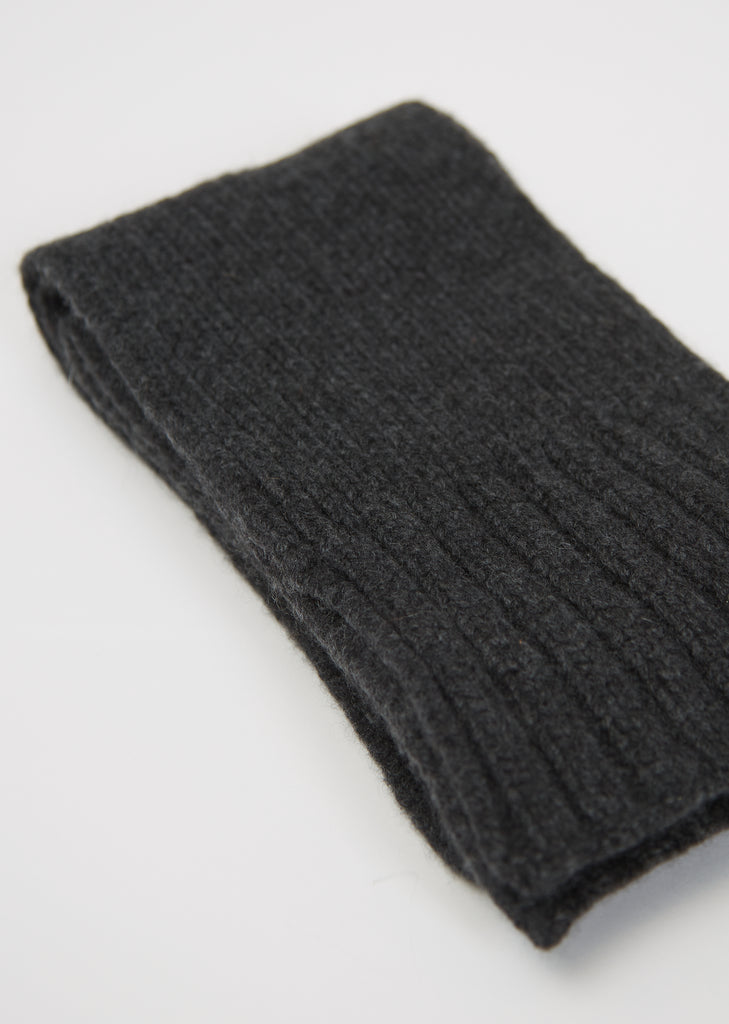 Narrow Ribbed Scarf — Charcoal