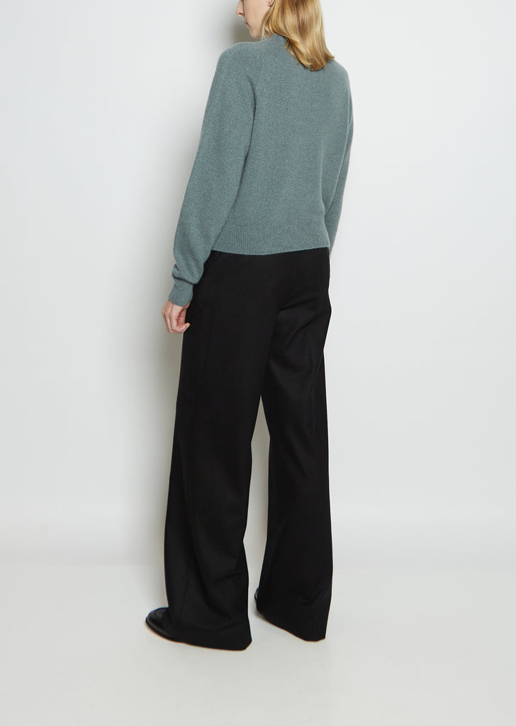 Short Classic Cashmere Crewneck — Loch