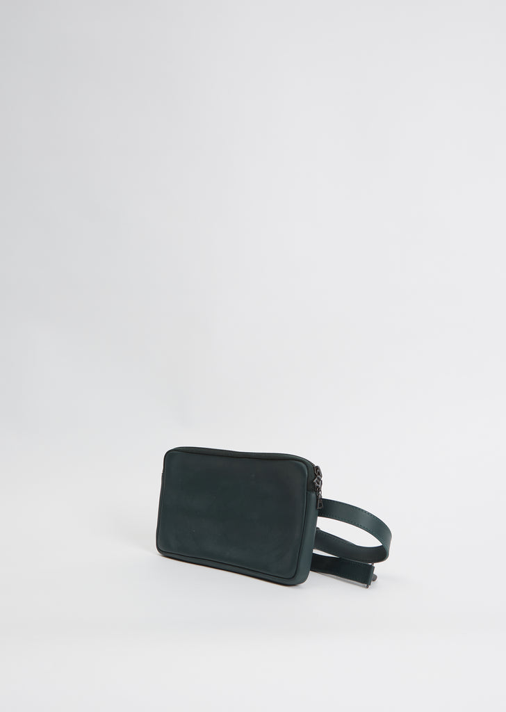 Round-Flap Banana Bag — Green