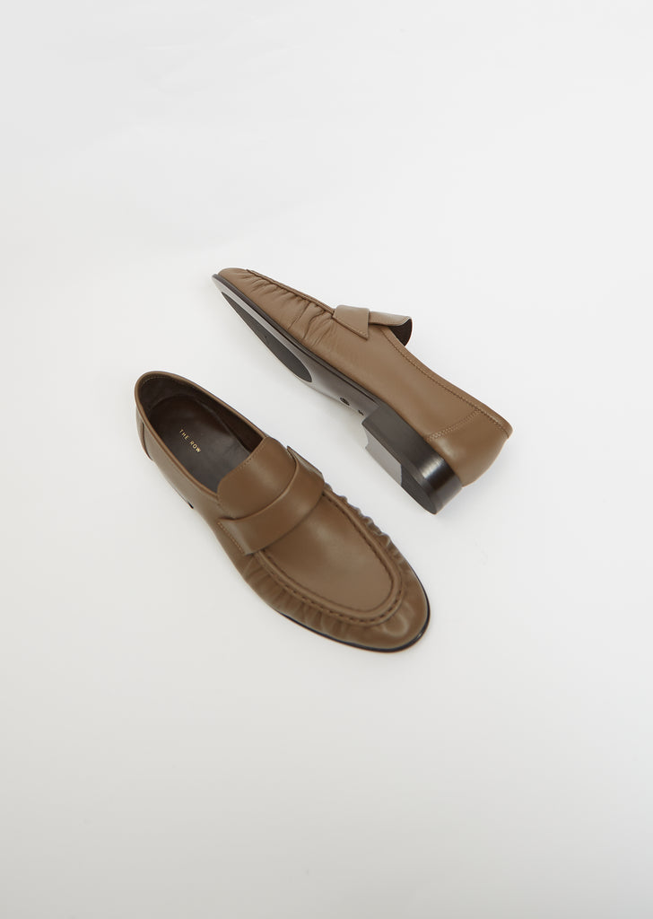 Soft Loafer — Taupe