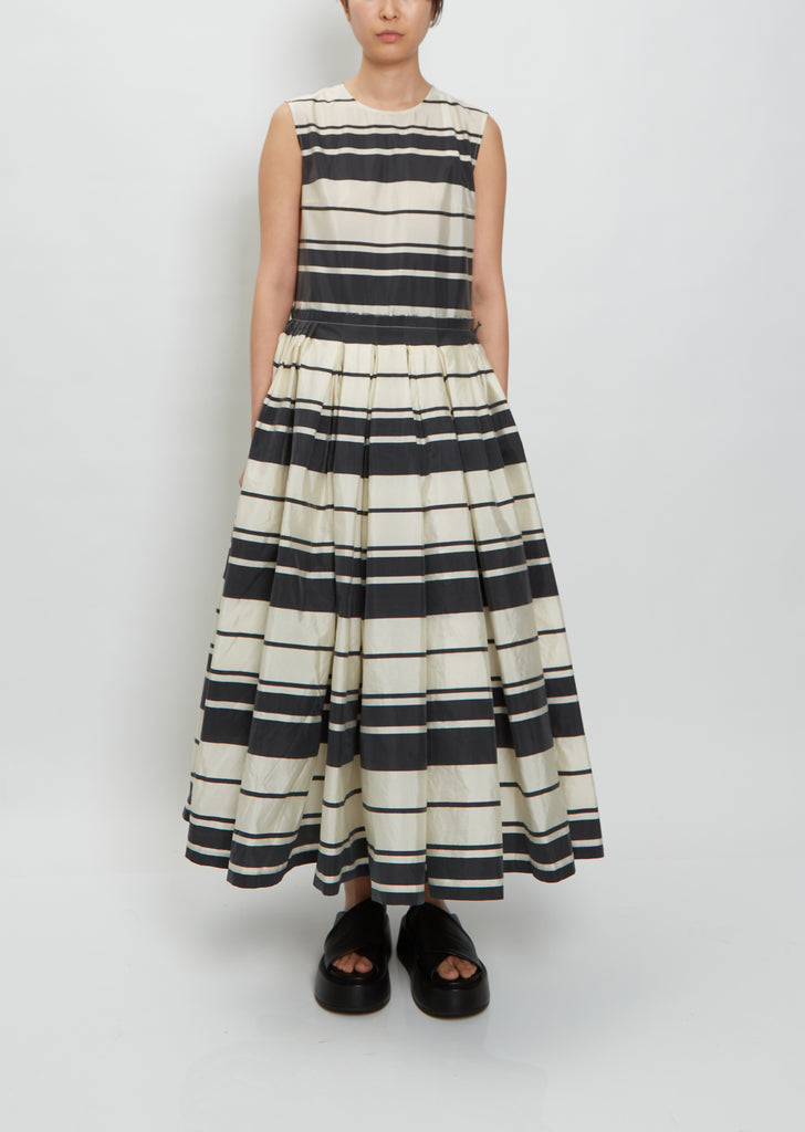 Ute Dress — Black