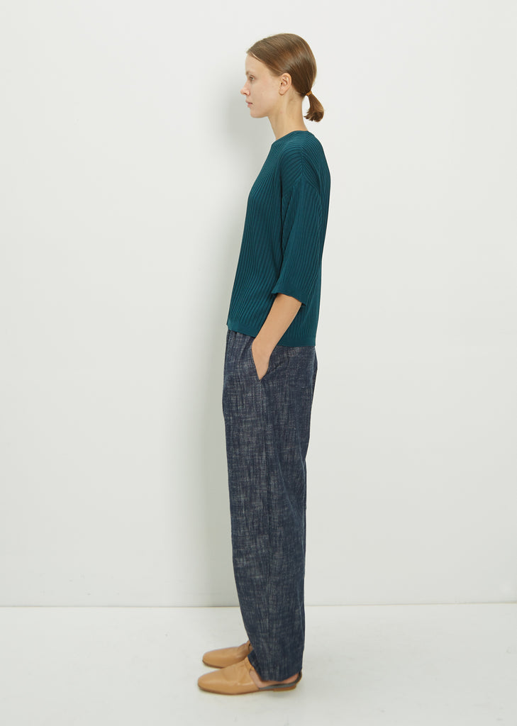 Round Neck Ribbed T-Shirt