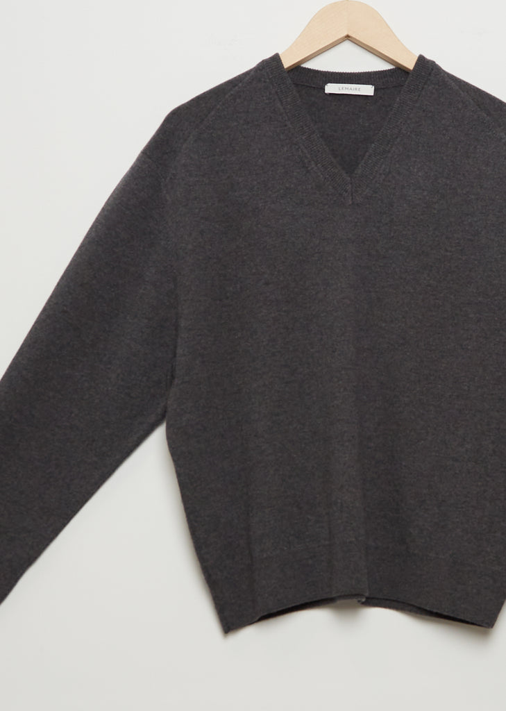 Unisex V-Neck Wool Jumper — Zinc Chine