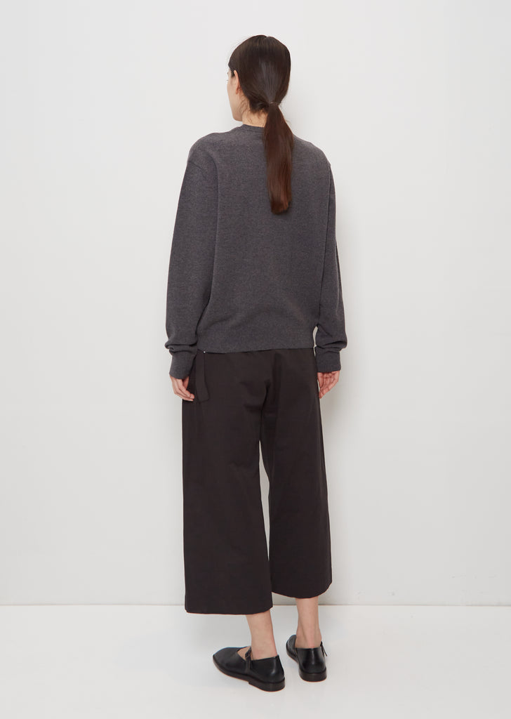 Unisex V-Neck Wool Jumper — Zinc Chine