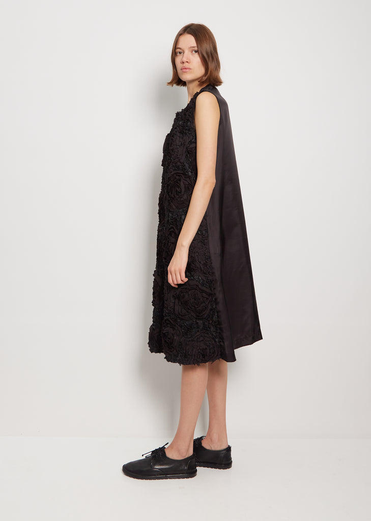 Tape Embroidery Sleeveless Dress