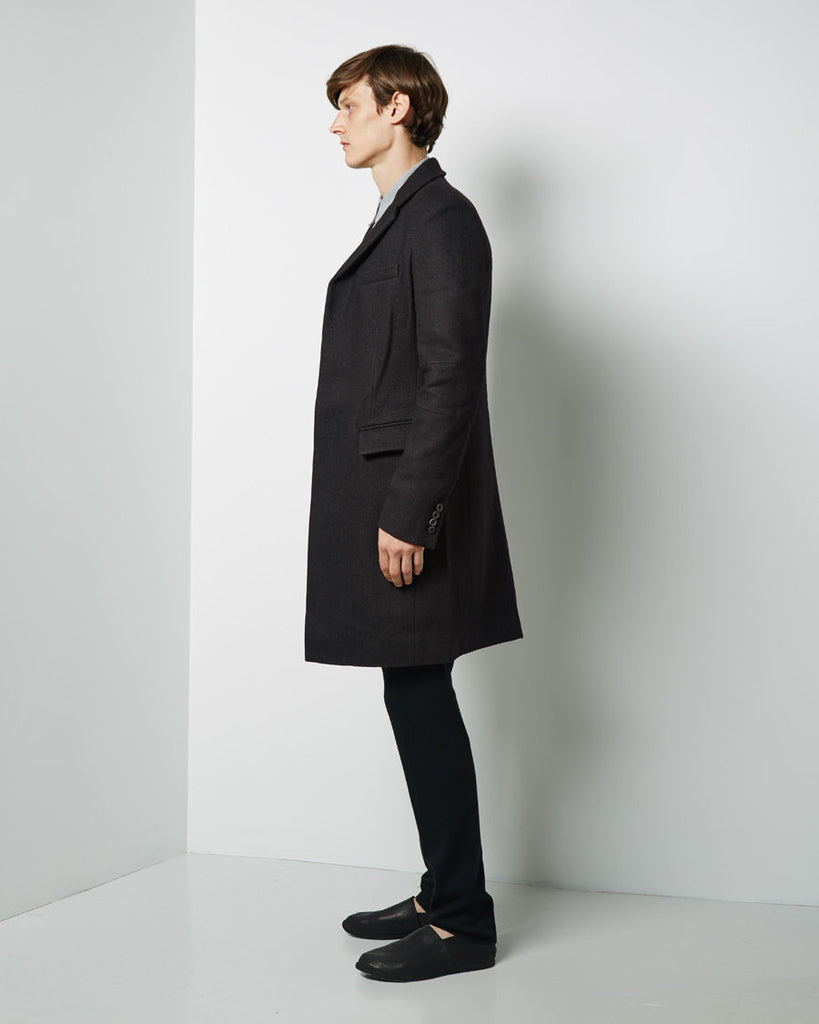Three-Quarter-Button Coat