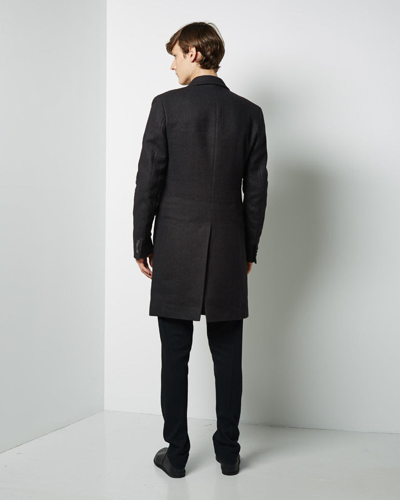 Three-Quarter-Button Coat