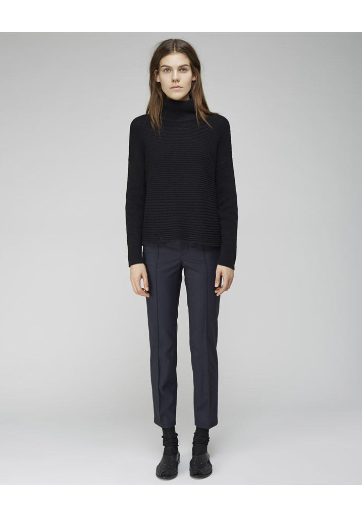 Cropped Wool Pant