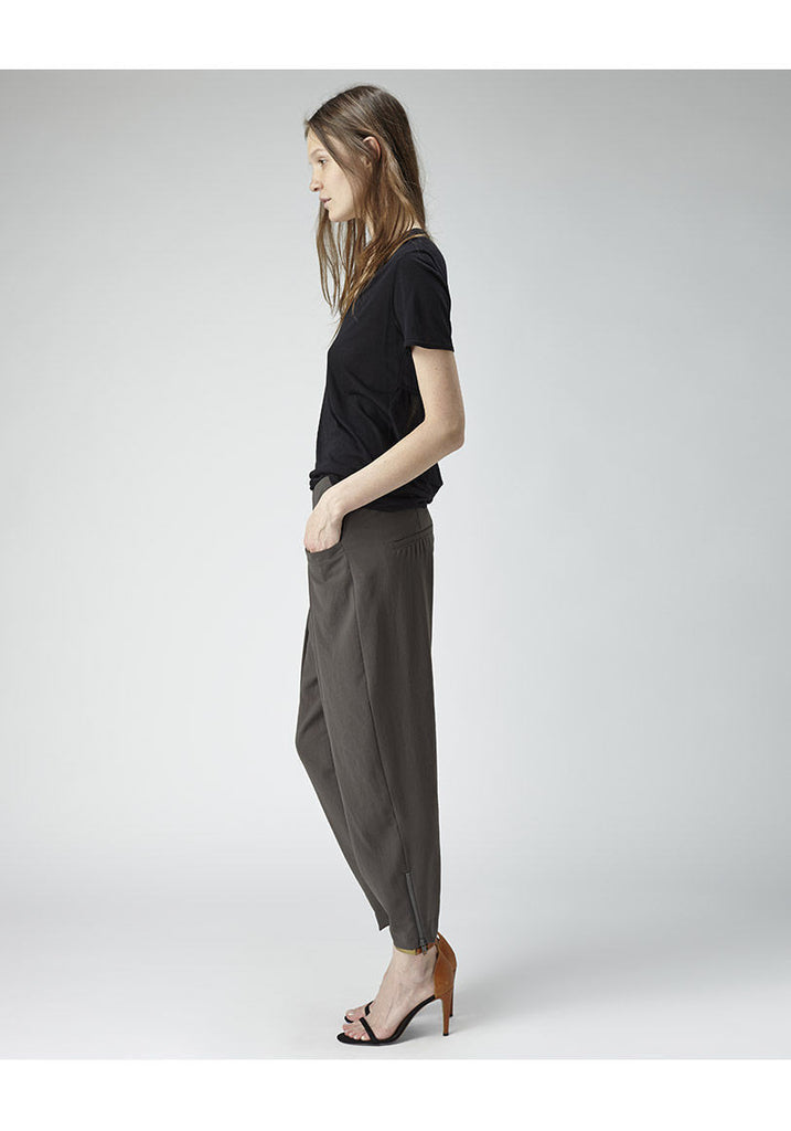 Fluid Crepe Pant