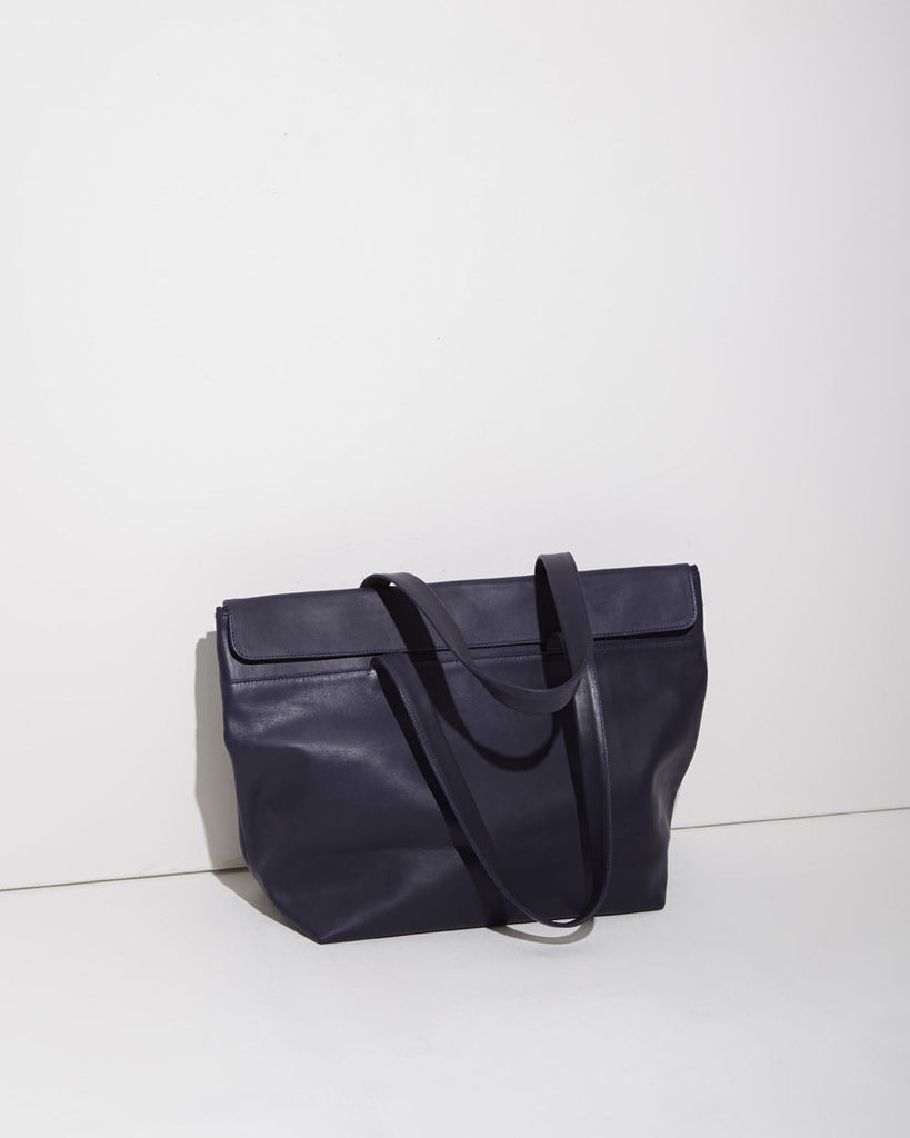 Medium Stitchless Shoulder Bag