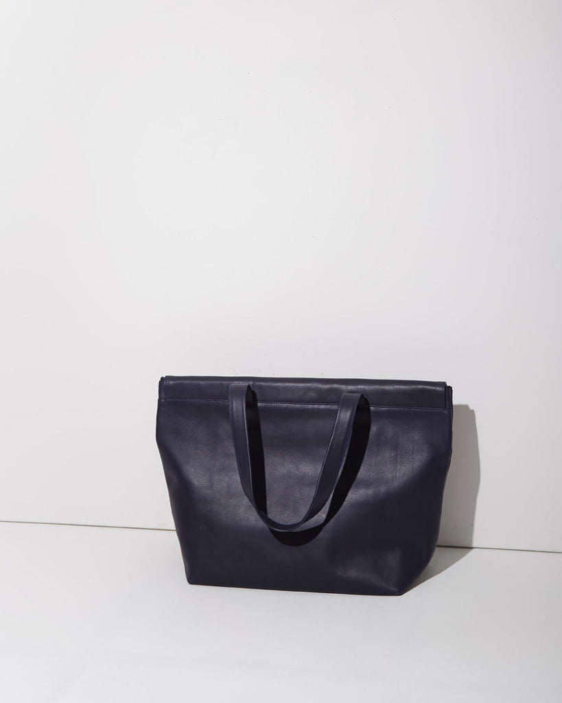 Medium Stitchless Shoulder Bag