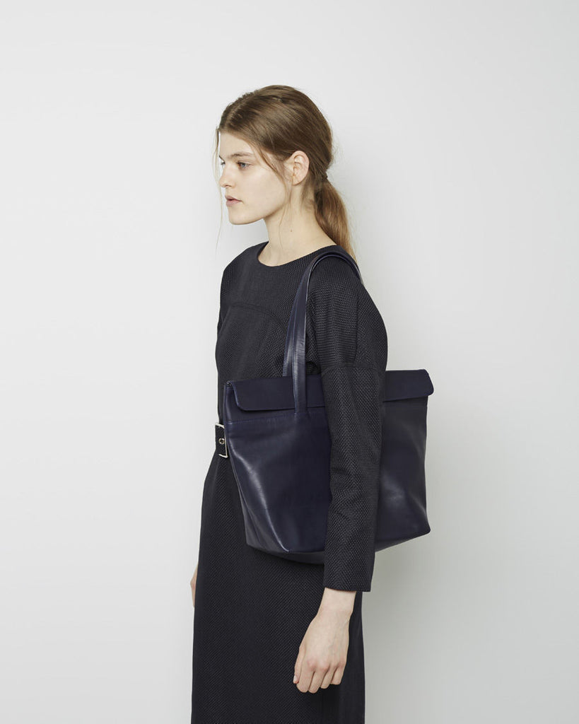 Medium Stitchless Shoulder Bag