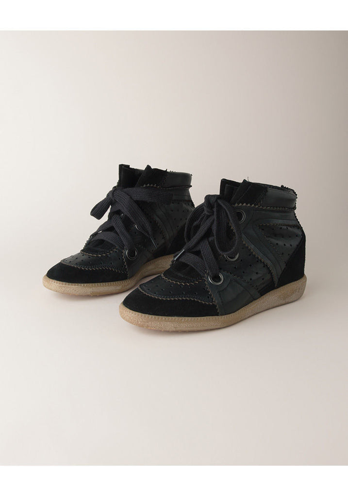 Betty Low-Top Sneaker