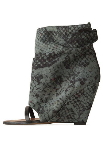 Yoyo Wedge Boot