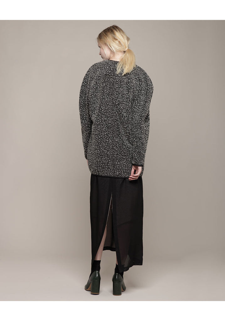 Rounded Shoulder Sweatshirt