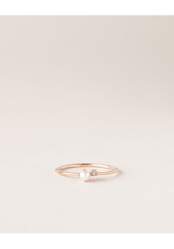 Ring w/ Pearl & Diamond