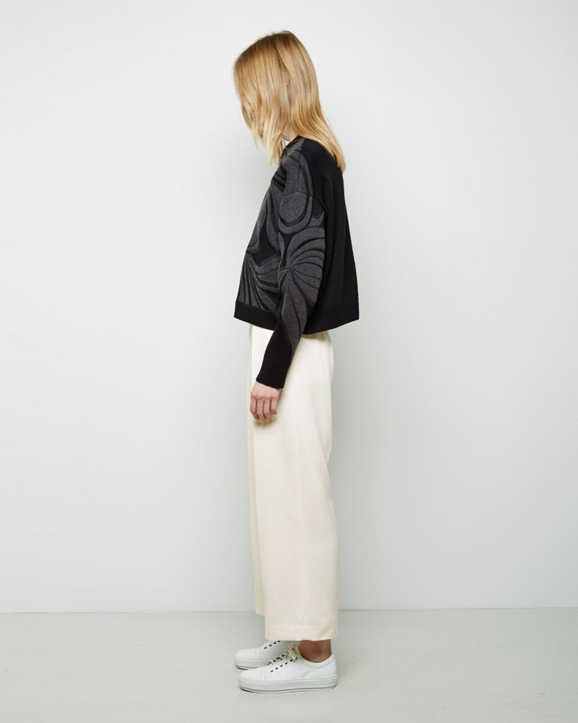 Floral Embroidered Long Sleeve Pullover