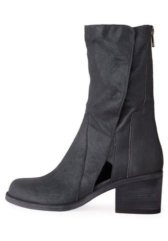 The Cover Wrapped Boot