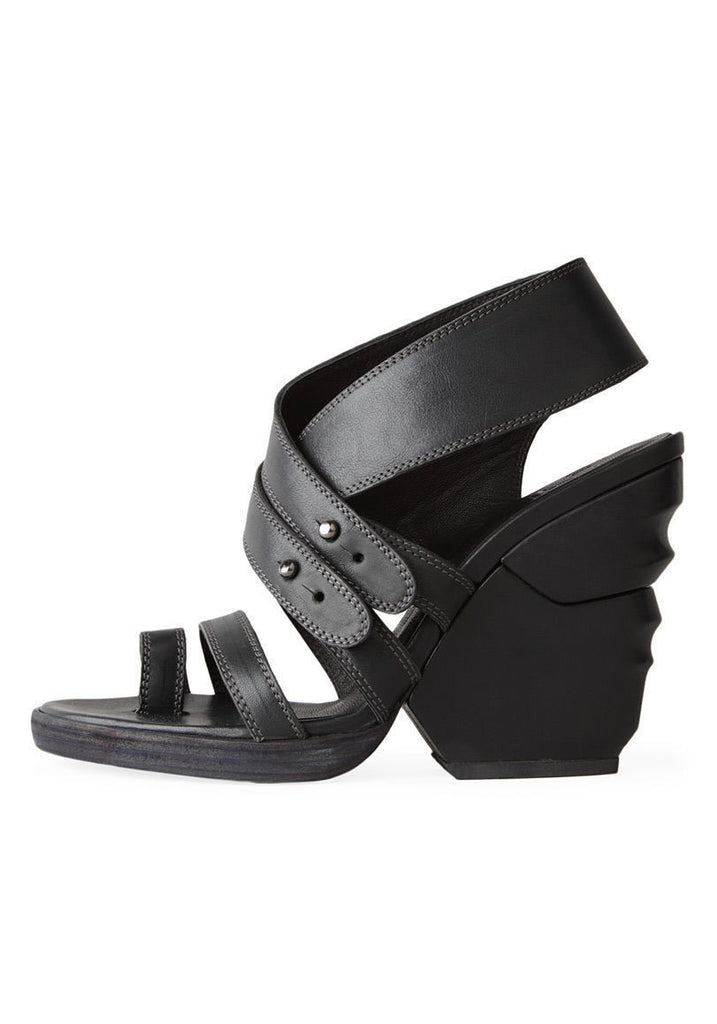 The Sharp Waved Wedge