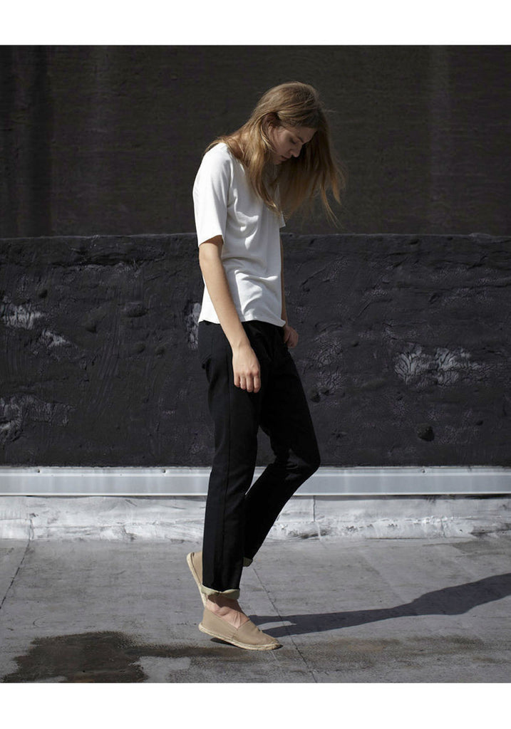 Relaxed Tapered Jeans