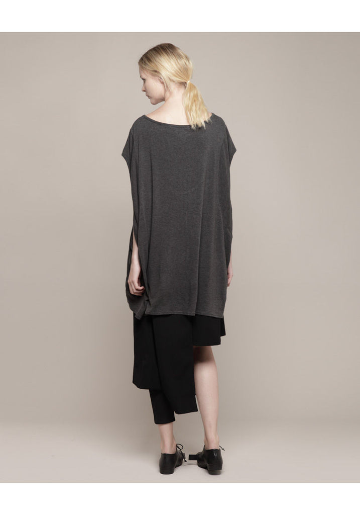 Side Dropped Sleeveless Tee