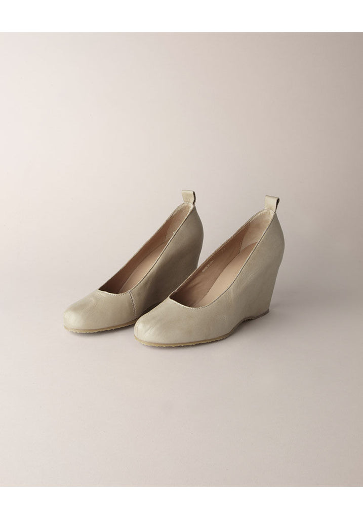 Leather Wedge