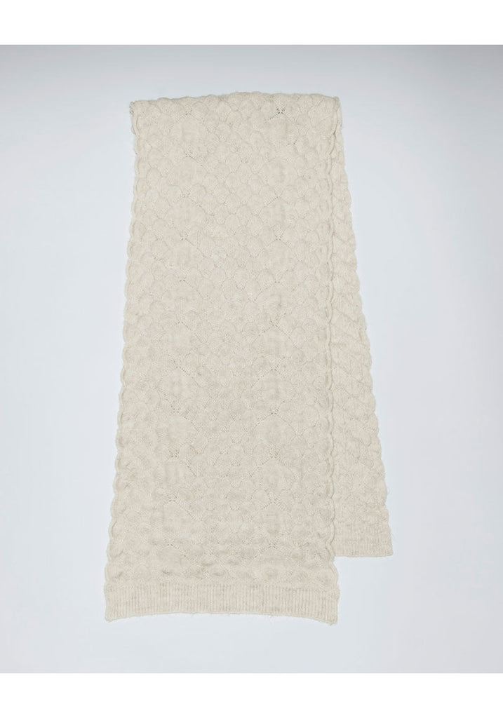 Scalloped Scarf