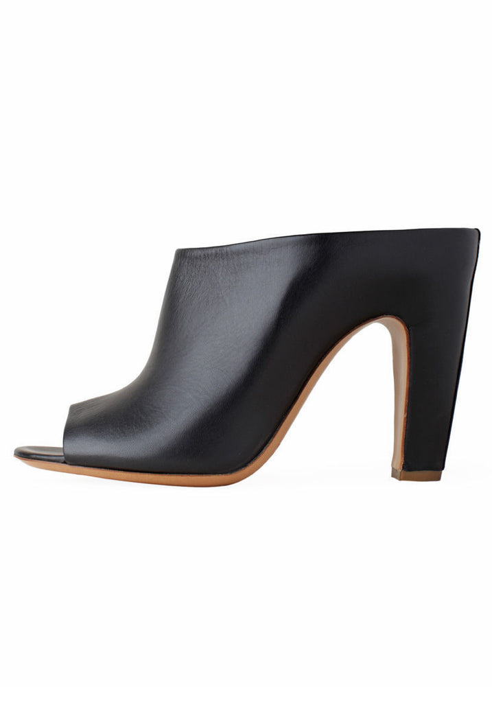 Curved-Heel Mule