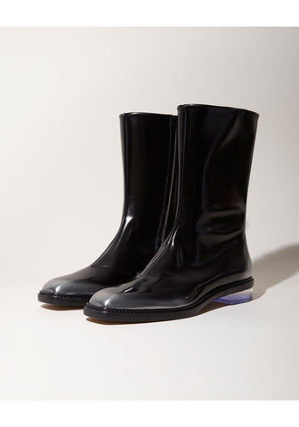 Flat Boot
