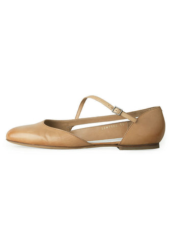 Flat w/ Strap