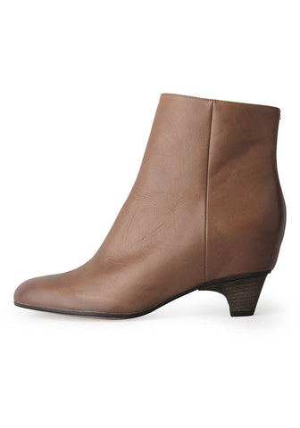Kitten-Heel Boot