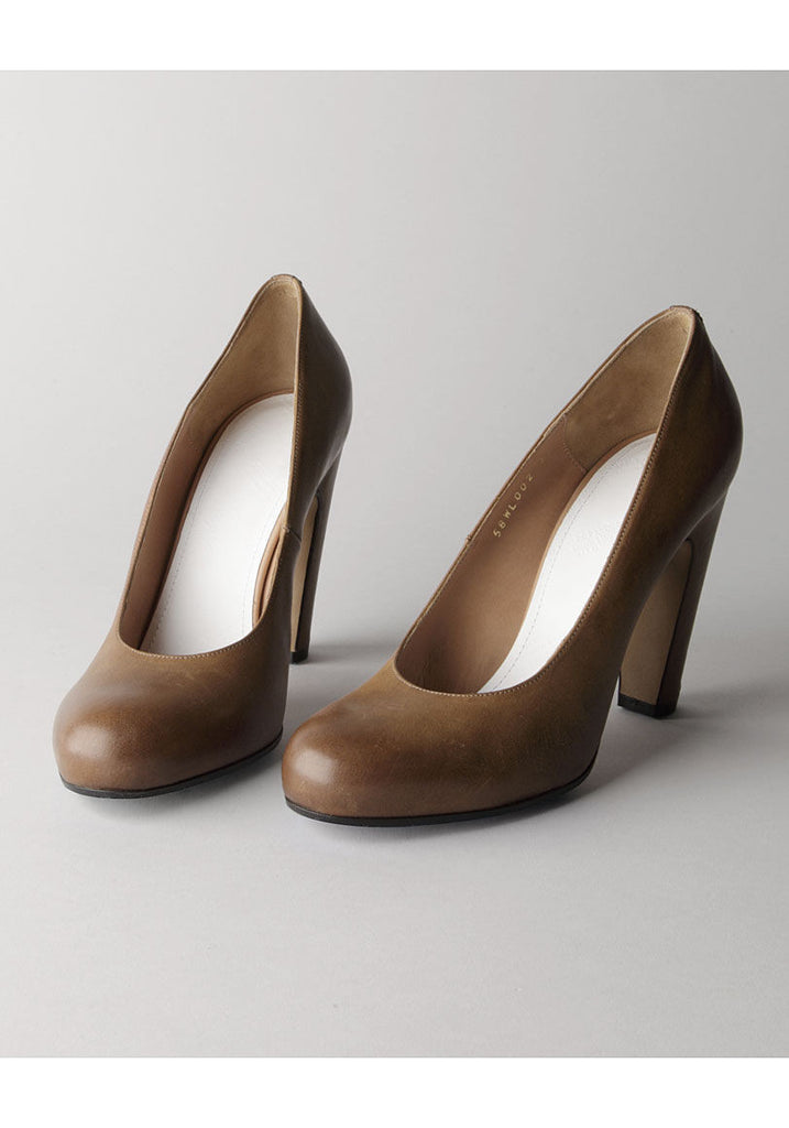 Round-Toe Pump