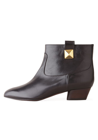 Ankle boot with Stud