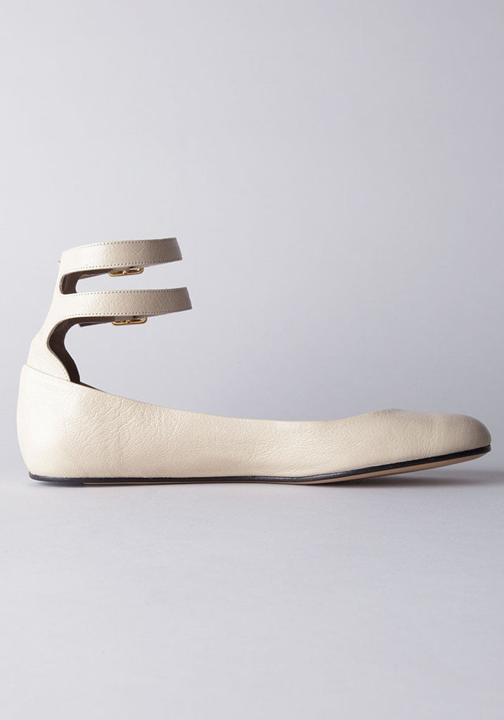 Flat w/ Double Ankle Strap
