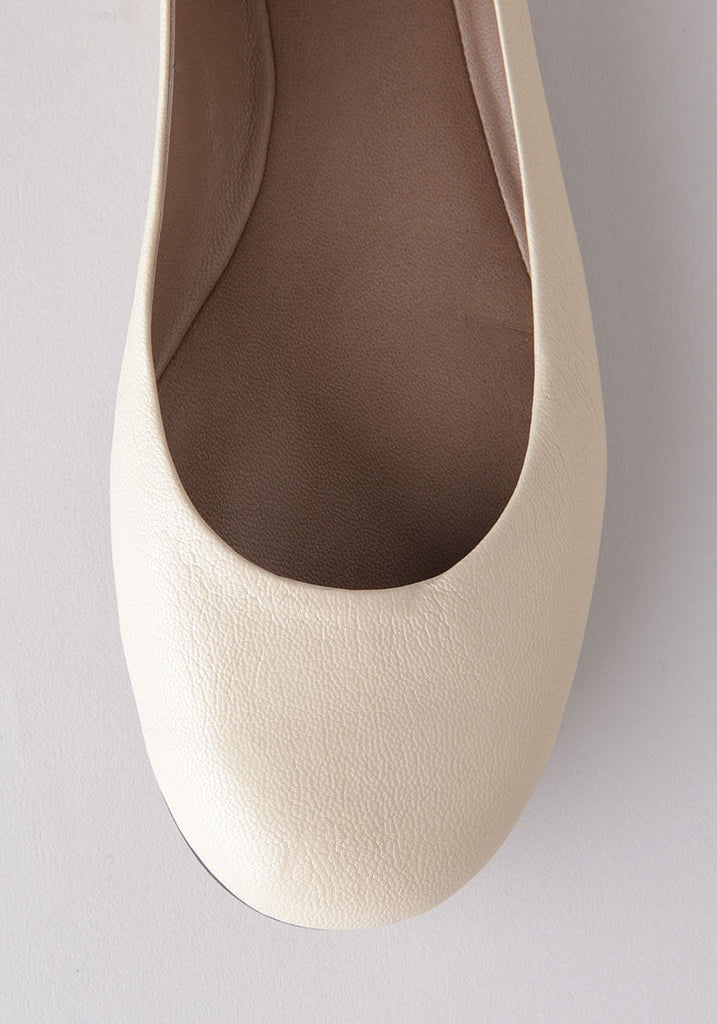 Flat w/ Double Ankle Strap