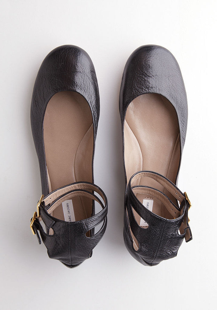 Flat w/ Double Ankle Strap