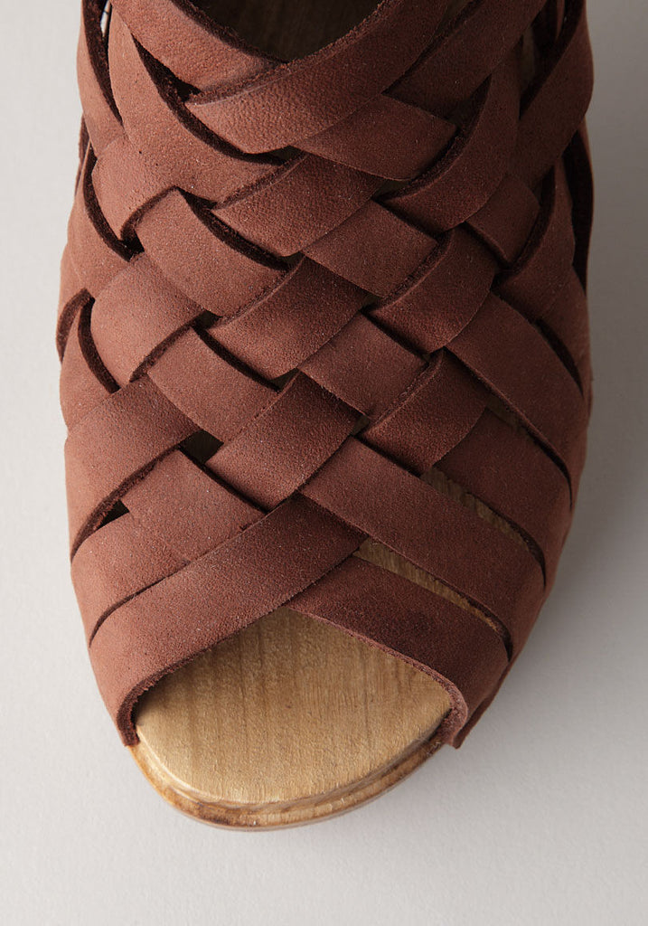 Huarache Woven Clog