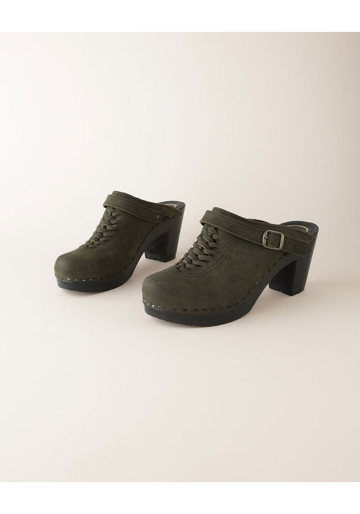 Woven Slingback Clog