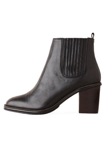 Brenda Elastic Heel Boot