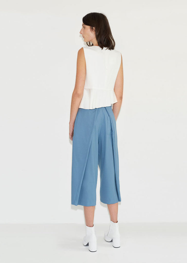 Back Pleat Cropped Trouser