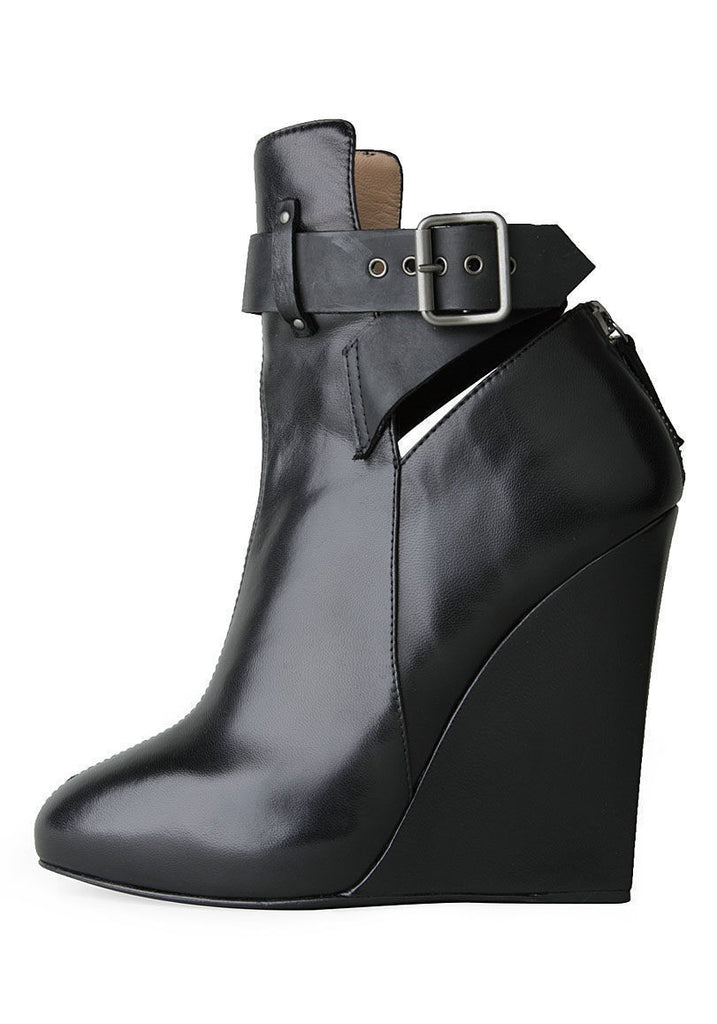 Single Buckle Wedge Boot