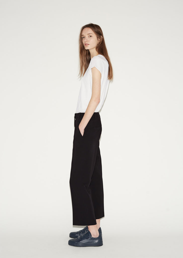 Front Pleat Crop Trouser