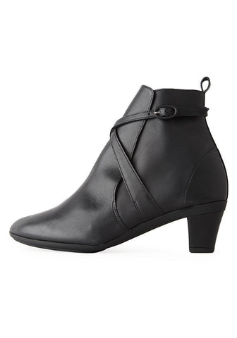 Octave High Arch Boots