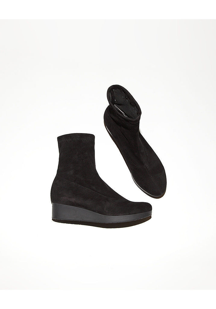 Verdal Slip-On Wedge Boot