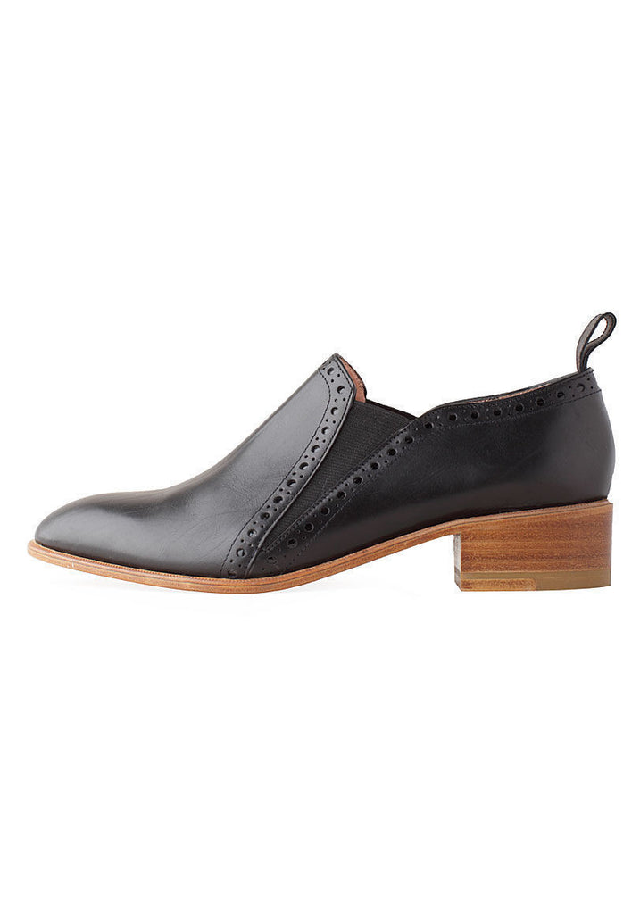 Xizzy Slip-On Oxford