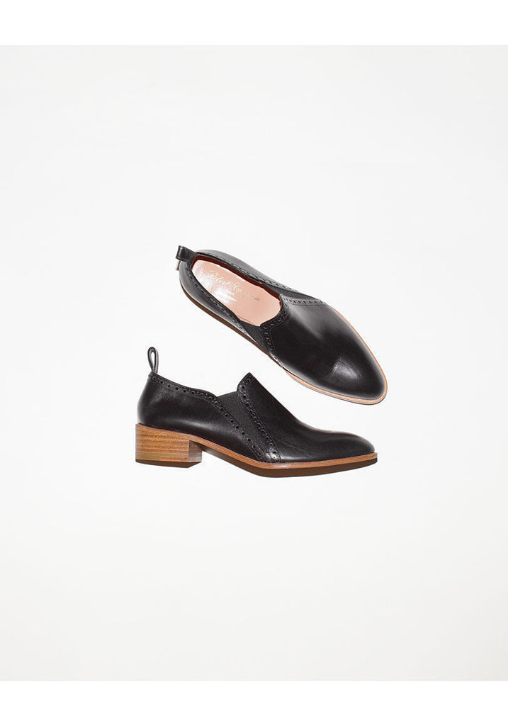 Xizzy Slip-On Oxford
