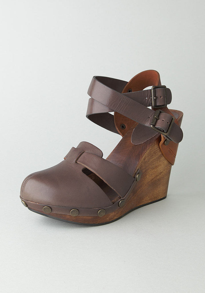 Double Buckle Wedge