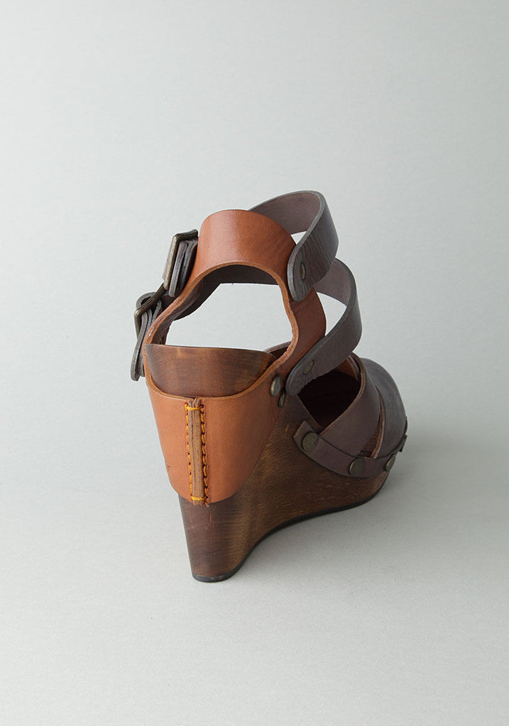 Double Buckle Wedge